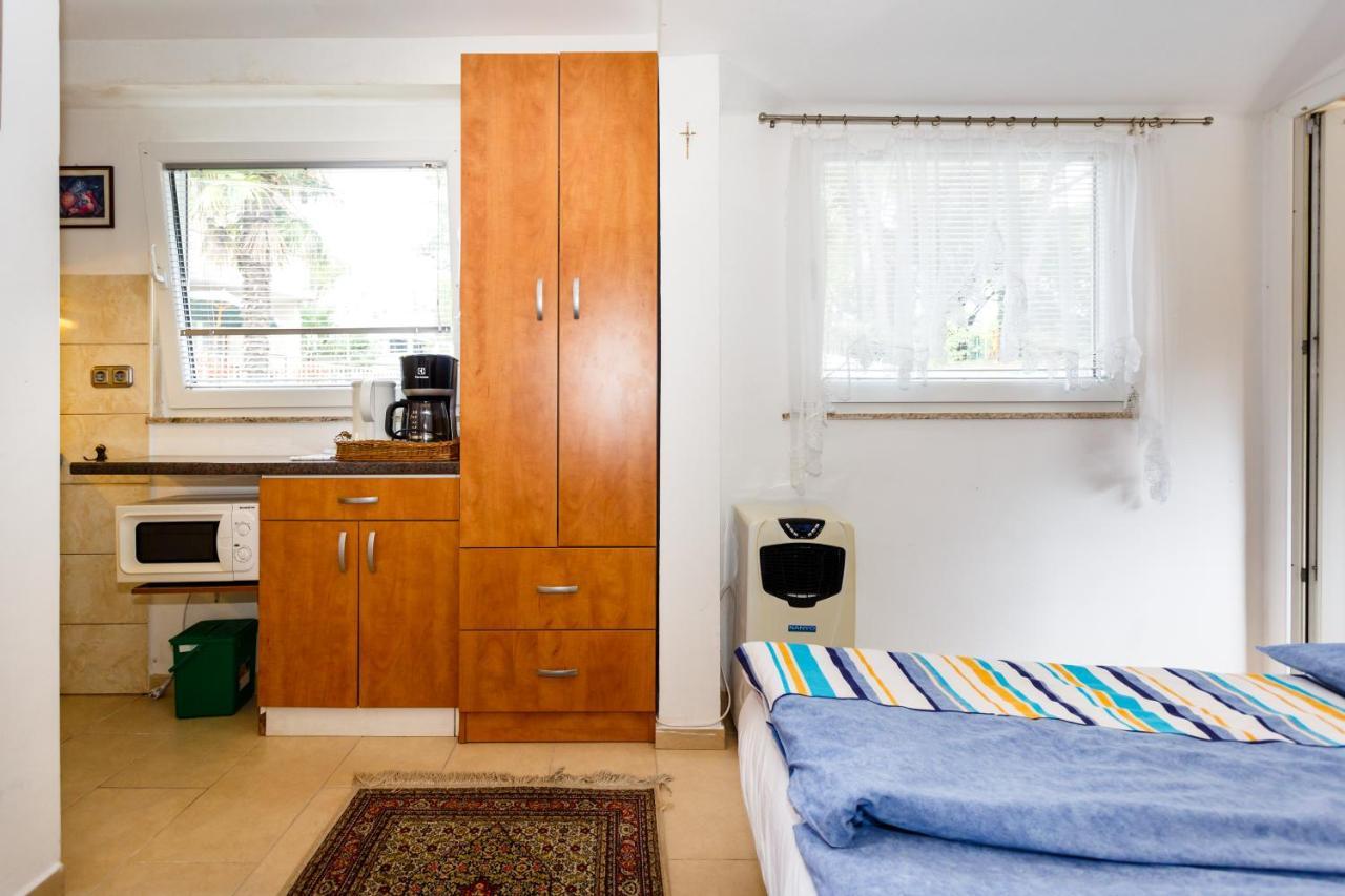 Apartmani Mili Malinska Eksteriør billede