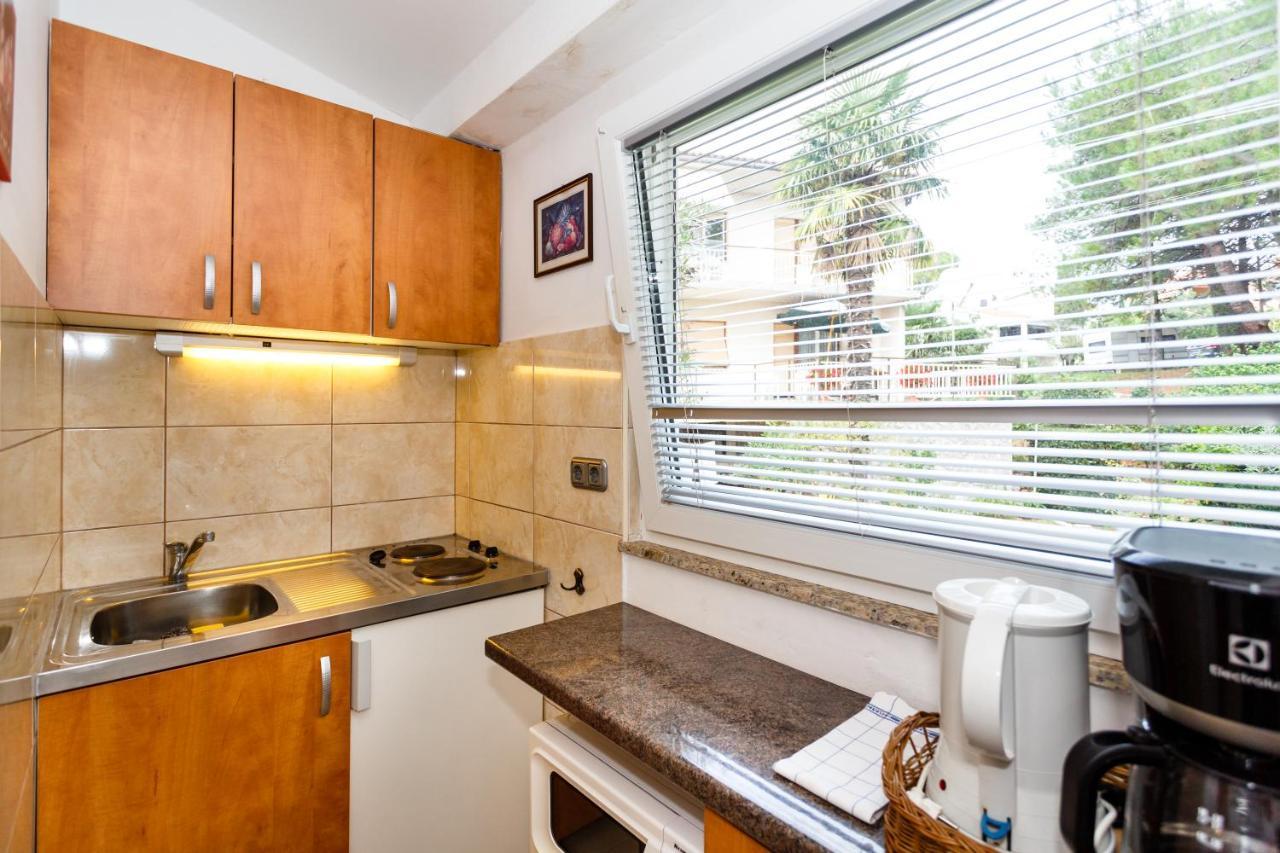 Apartmani Mili Malinska Eksteriør billede
